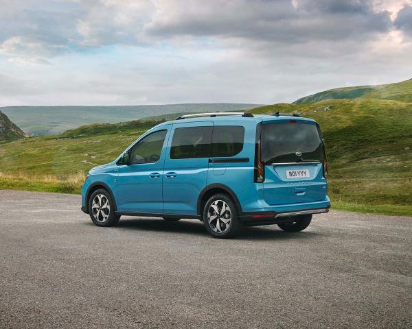 Фото Ford Tourneo Connect III Компактвэн