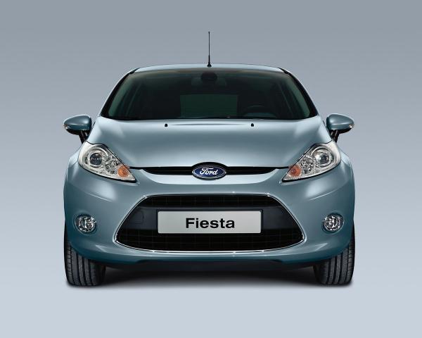 Фото Ford Fiesta VI Хэтчбек 5 дв.