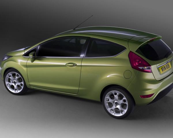 Фото Ford Fiesta VI Хэтчбек 3 дв.