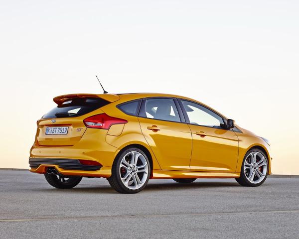 Фото Ford Focus ST III Рестайлинг Хэтчбек 5 дв.