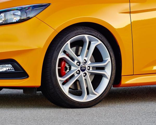 Фото Ford Focus ST III Рестайлинг Хэтчбек 5 дв.