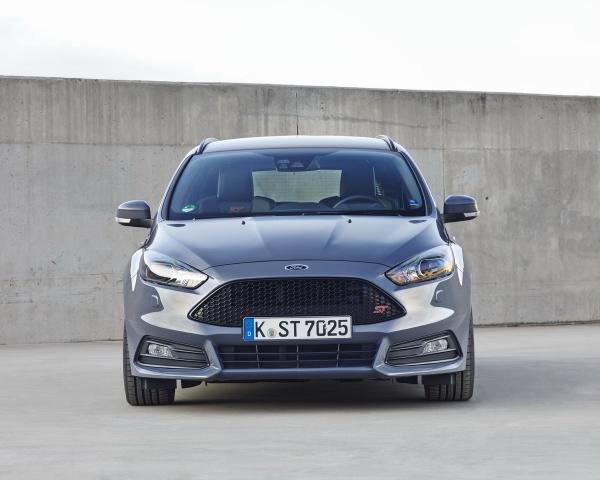 Фото Ford Focus ST III Рестайлинг Универсал 5 дв.