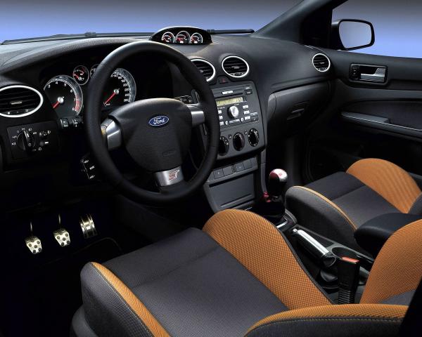 Фото Ford Focus ST II Хэтчбек 5 дв.