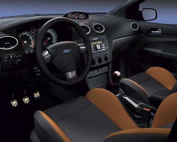 Фото Ford Focus ST II Хэтчбек 3 дв.