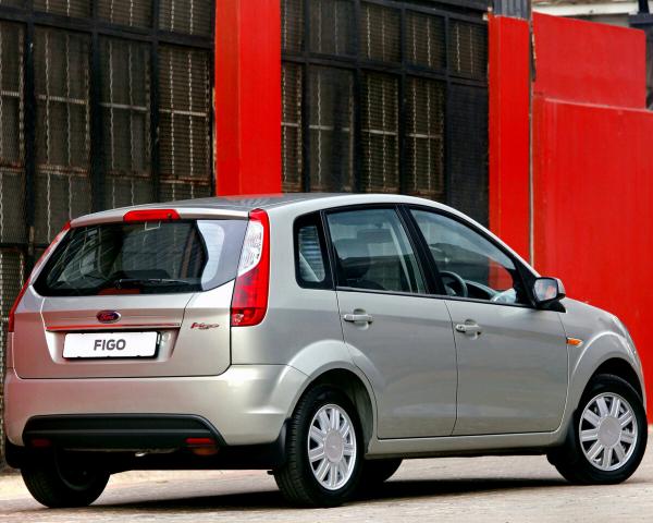 Фото Ford Figo I Хэтчбек 5 дв.