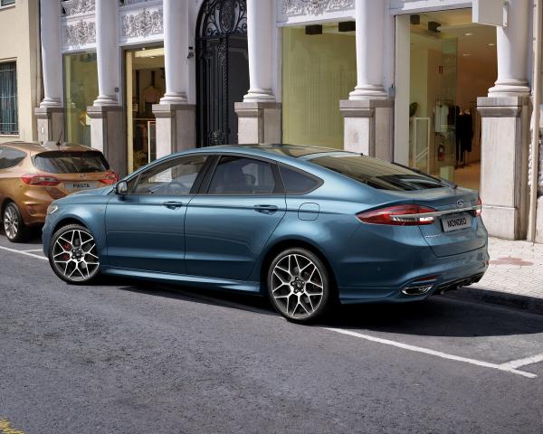 Фото Ford Mondeo V Рестайлинг Лифтбек