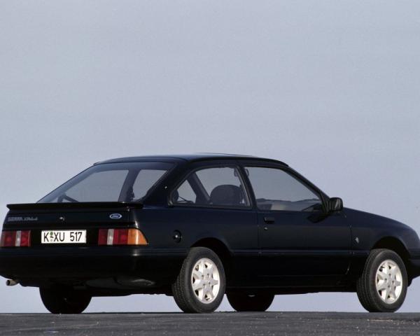 Фото Ford Sierra I Рестайлинг Хэтчбек 3 дв.