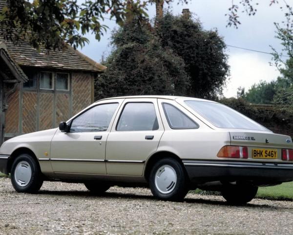 Фото Ford Sierra I Хэтчбек 5 дв.