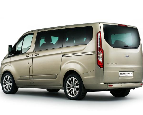 Фото Ford Tourneo Custom I Минивэн SWB