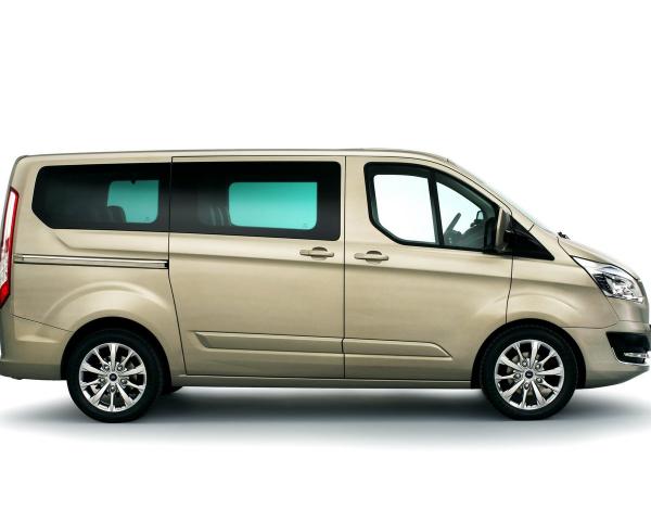 Фото Ford Tourneo Custom I Минивэн SWB