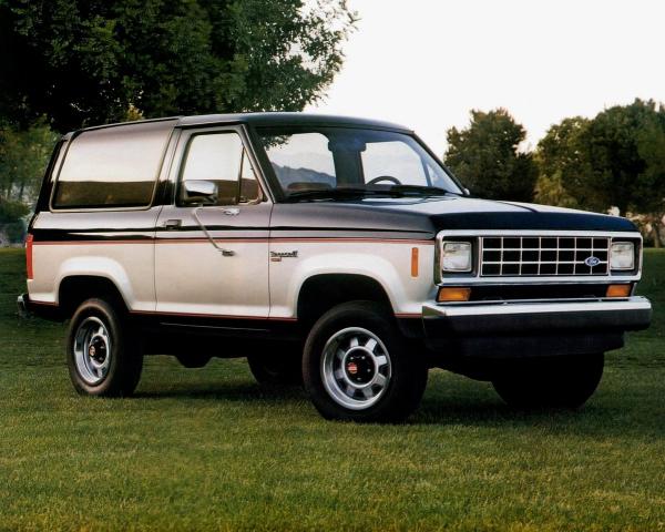 Фото Ford Bronco-II I Внедорожник 3 дв.