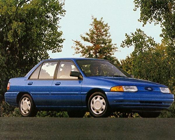 Фото Ford Escort (North America) II Хэтчбек 5 дв.