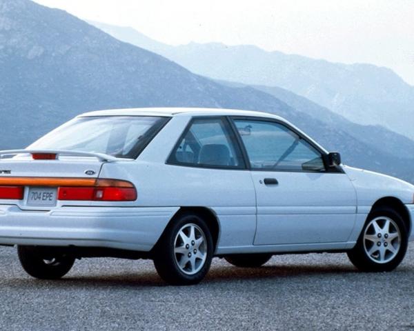 Фото Ford Escort (North America) II Хэтчбек 3 дв.