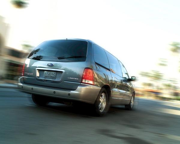 Фото Ford Freestar I Минивэн