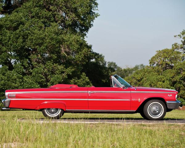 Фото Ford Galaxie II Кабриолет