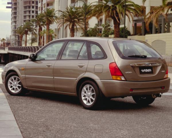 Фото Ford Laser IV Хэтчбек 5 дв.