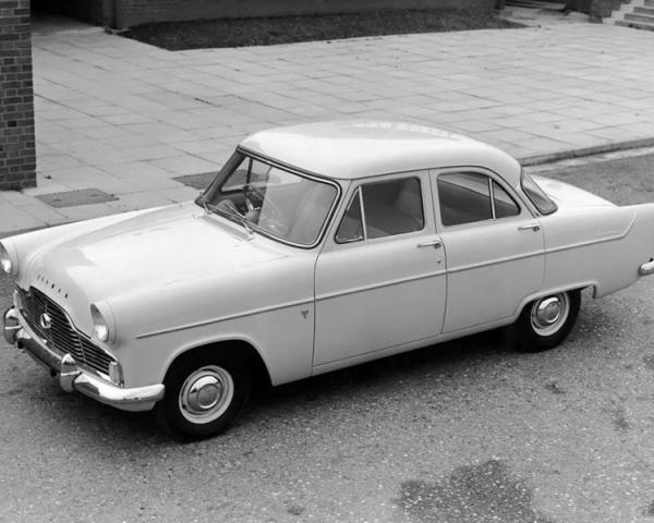 Фото Ford Zephyr II Седан