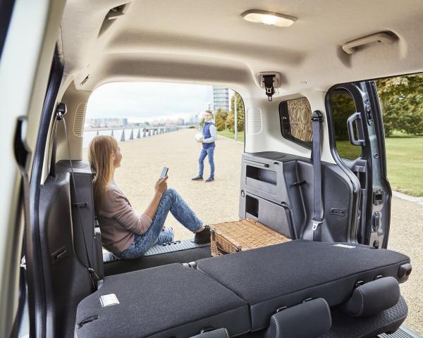 Фото Ford Tourneo Courier I Рестайлинг Компактвэн