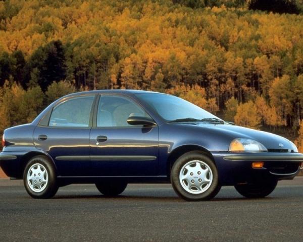 Фото Geo Metro I Седан