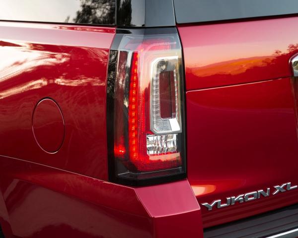 Фото GMC Yukon IV (GMT K2UG) Внедорожник 5 дв. XL