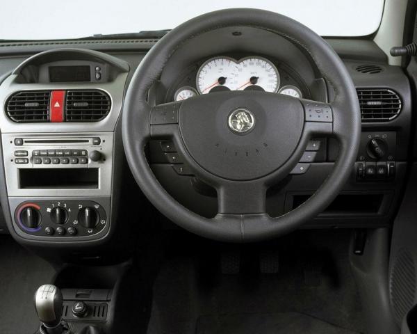 Фото Holden Barina IV (XC) Хэтчбек 5 дв.