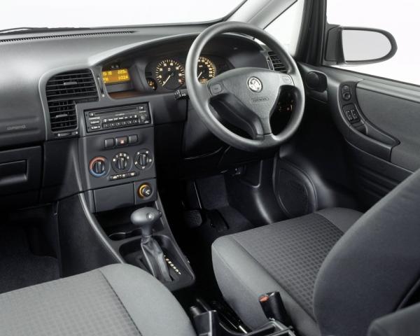 Фото Holden Zafira I Компактвэн