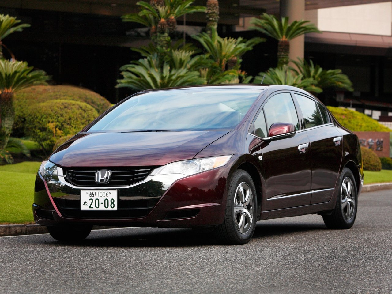 Фото Honda FCX Clarity I