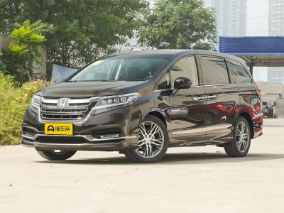 Фото Honda Elysion III (China Market) Рестайлинг Минивэн