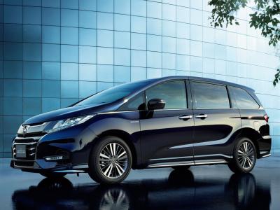 Фото Honda Odyssey V Рестайлинг Минивэн