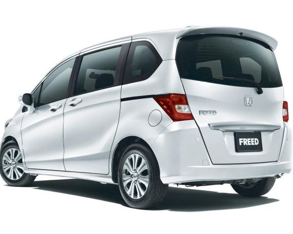 Фото Honda Freed I Рестайлинг Компактвэн