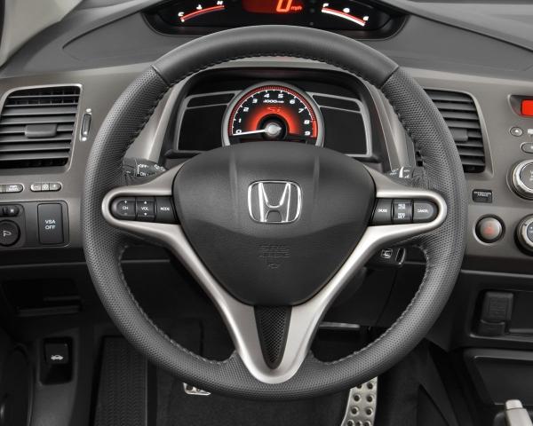 Фото Honda Civic VIII Рестайлинг Купе