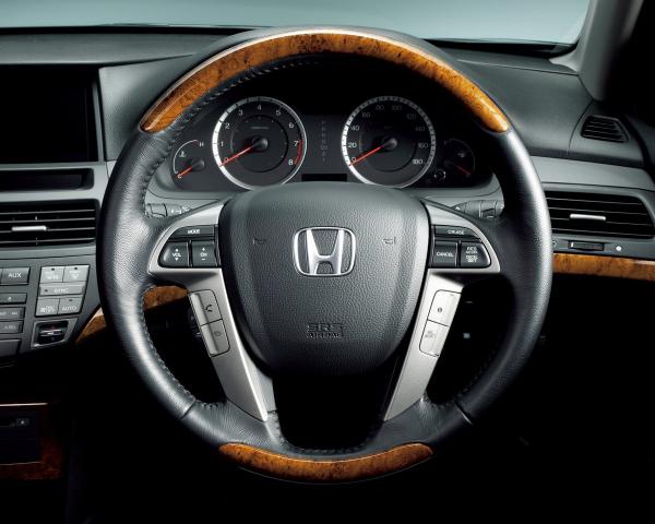 Фото Honda Inspire V Рестайлинг Седан