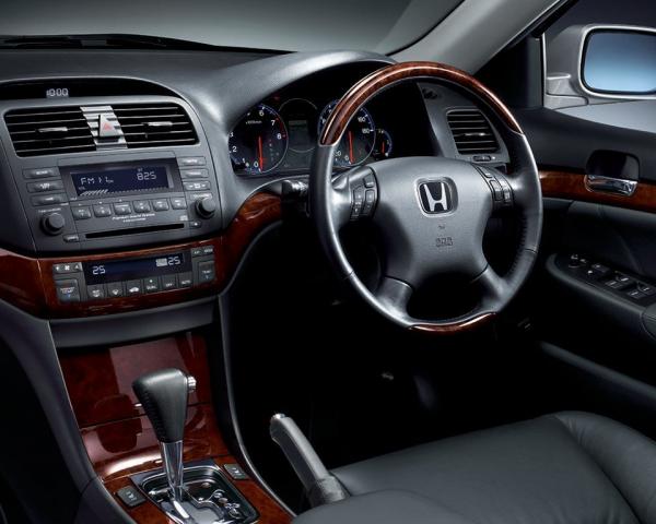 Фото Honda Inspire IV Седан