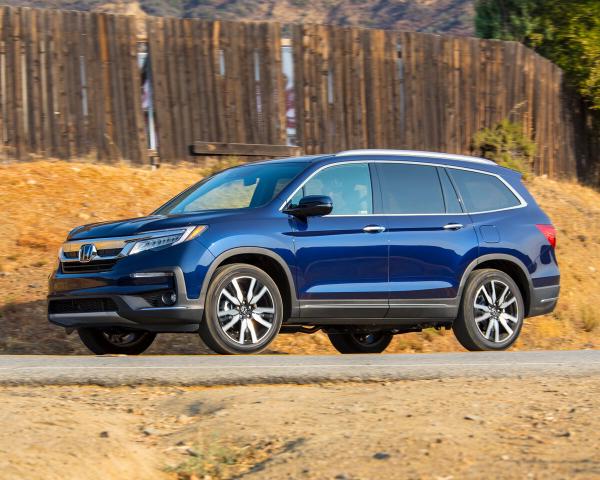 Фото Honda Pilot III Рестайлинг Внедорожник 5 дв.