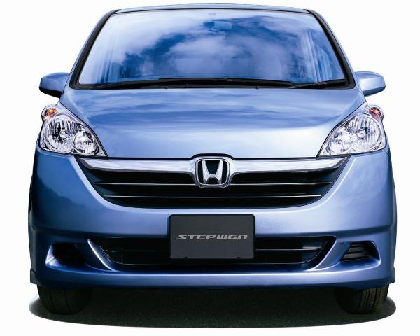 Фото Honda Stepwgn III Минивэн