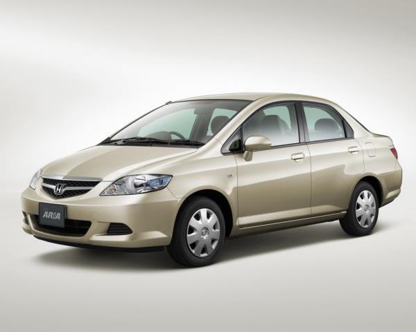 Фото Honda Fit Aria I Седан