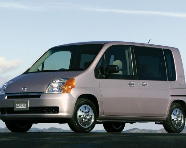 Фото Honda Mobilio I Компактвэн