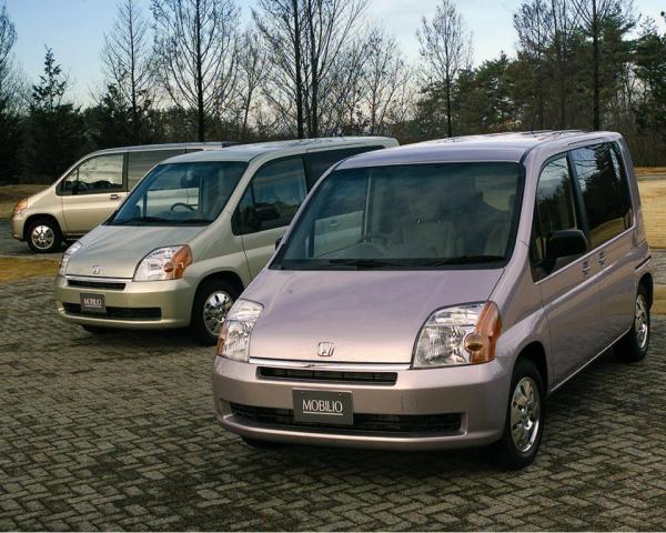 Фото Honda Mobilio I Компактвэн