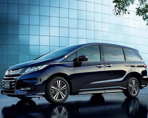 Фото Honda Odyssey V Рестайлинг Минивэн