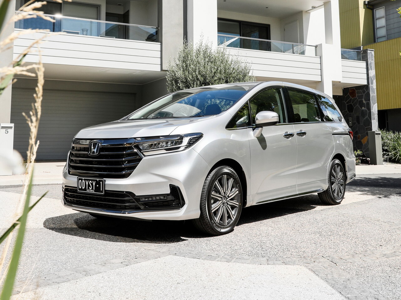 Фото Honda Odyssey V Рестайлинг 2