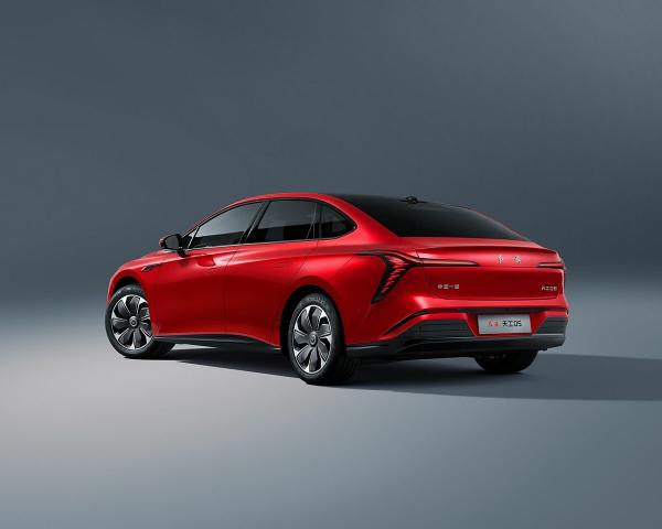 Фото Hongqi Tiangong 05 I Седан