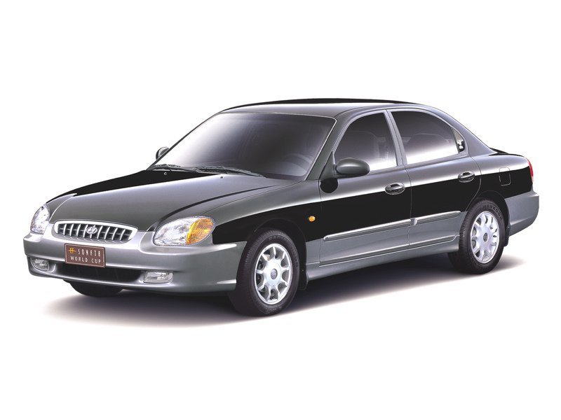 Фото Hyundai Sonata IV (EF)