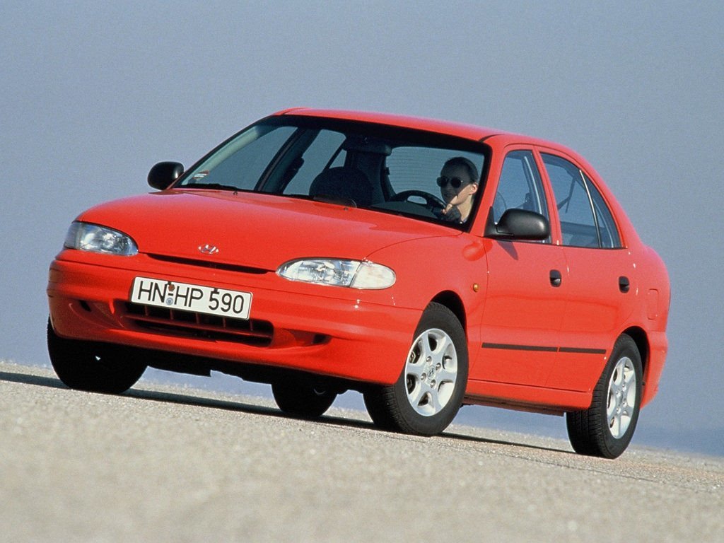 Фото Hyundai Verna I