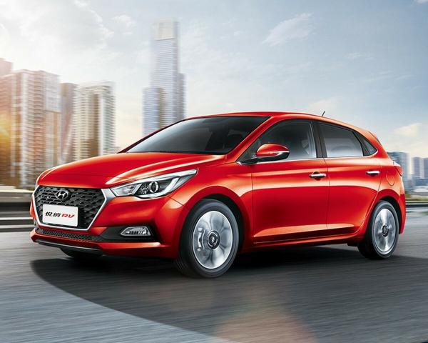 Фото Hyundai Verna IV Хэтчбек 5 дв.