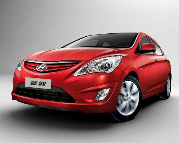 Фото Hyundai Verna III Седан