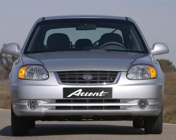 Фото Hyundai Accent II Рестайлинг Хэтчбек 5 дв.