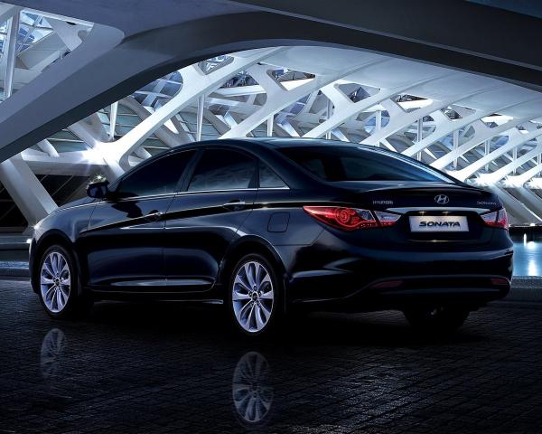 Фото Hyundai Sonata VI (YF) Седан