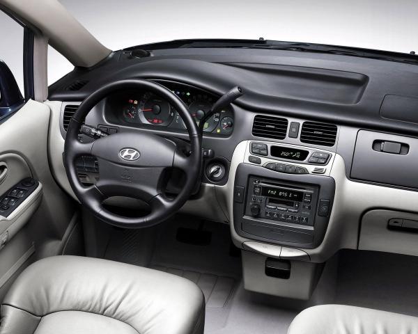 Фото Hyundai Trajet I Рестайлинг Компактвэн