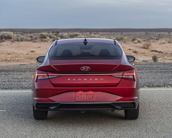 Фото Hyundai Elantra VII Седан