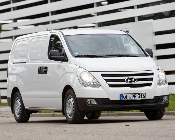 Фото Hyundai Grand Starex I Рестайлинг Фургон